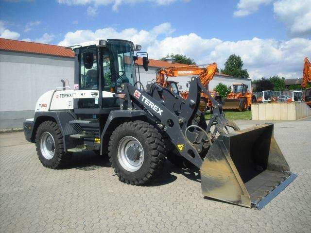 Колесні погрузчики JCB456, KOMATSU WA320, TEREX TL160, ATLAS AR95